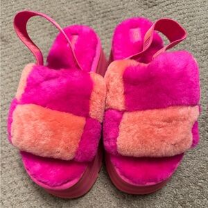 UGG WOMEN'S DISCO CHECKER SLIDE IN VIBRANT CORAL/ ROCK ROSE